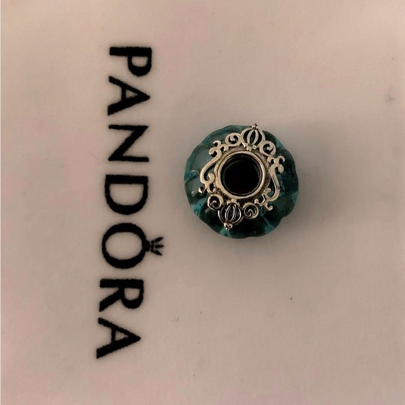 PANDORA Disney Cinderella Murano Glass Charm w/box - Picture 9 of 9